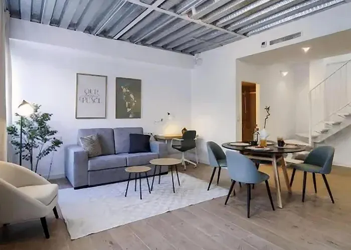 Studio apartment *